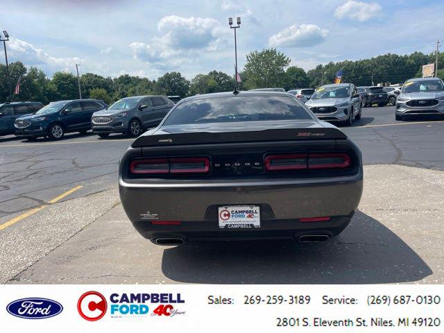 2017 Dodge Challenger 392 Hemi Scat Pack Shaker