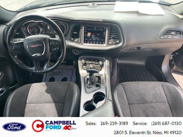 2017 Dodge Challenger 392 Hemi Scat Pack Shaker