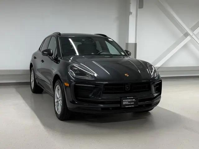 2026 Porsche Macan Macan