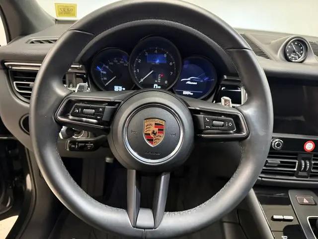 2026 Porsche Macan Macan