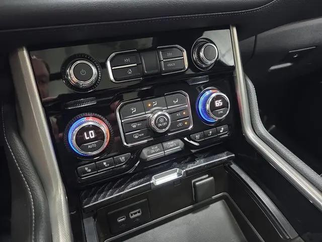2021 GMC Yukon 4WD Denali