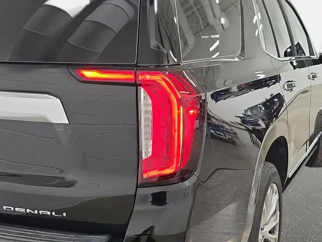 2021 GMC Yukon 4WD Denali