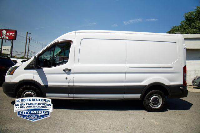 2015 Ford Transit 148 WB Medium Roof Cargo