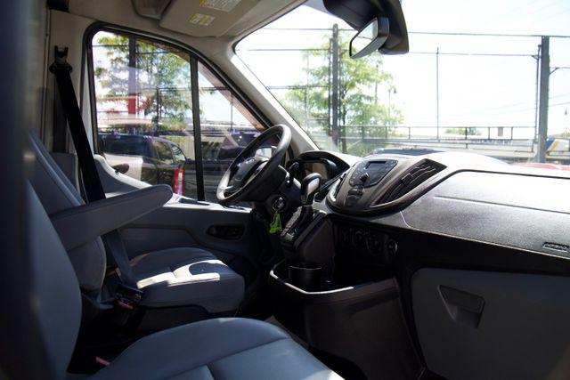 2015 Ford Transit 148 WB Medium Roof Cargo