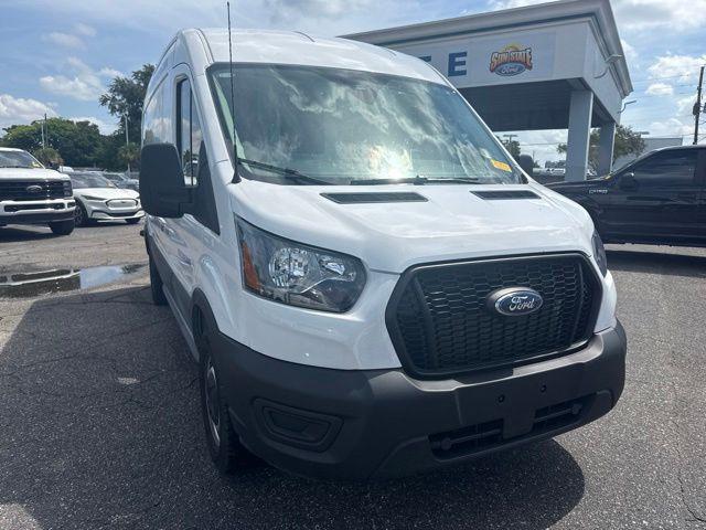 2025 Ford Transit Cargo Van 148 WB Medium Roof Cargo