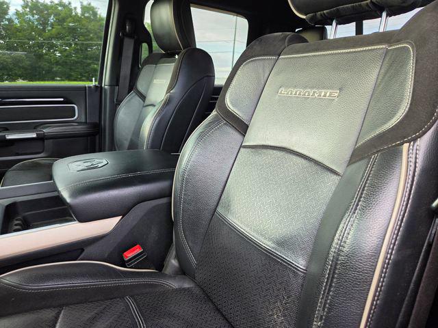 2019 RAM 3500 Laramie Crew Cab 4x4 64 Box 2019 RAM 3500 Laramie Crew Cab 4x4 64 Box