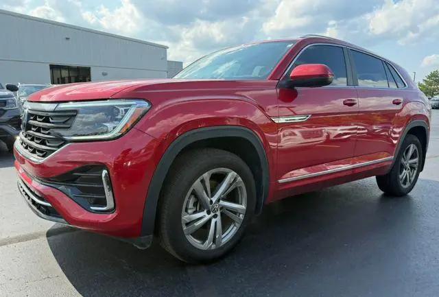 2024 Volkswagen Atlas Cross Sport 2.0T SEL R-Line for sale in Rochester Hills, MI