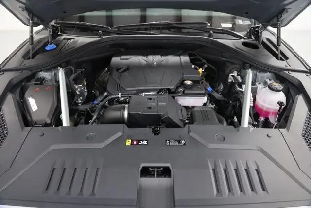 2027 Genesis GV70 2.5T