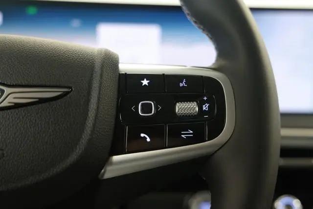 2027 Genesis GV70 2.5T