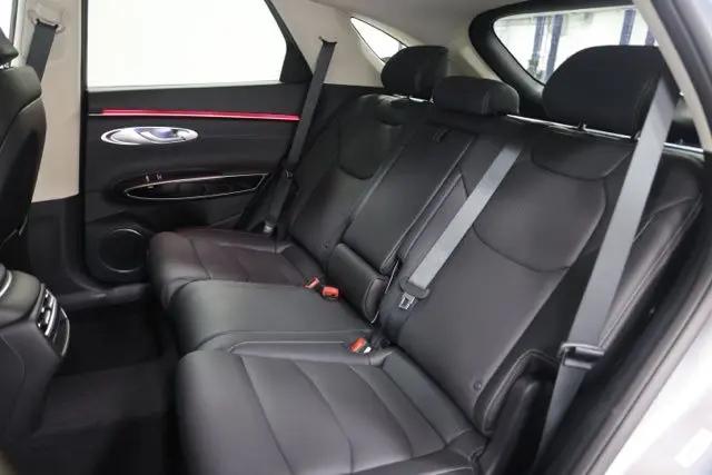 2027 Genesis GV70 2.5T