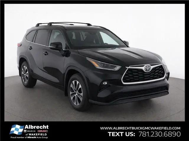 2024 Toyota Highlander XLE for sale in Wakefield, MA