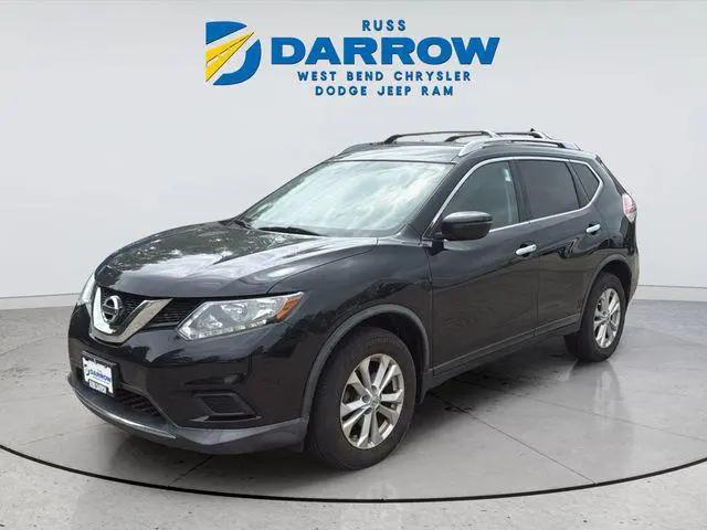 2016 Nissan Rogue SV for sale in West Bend, WI