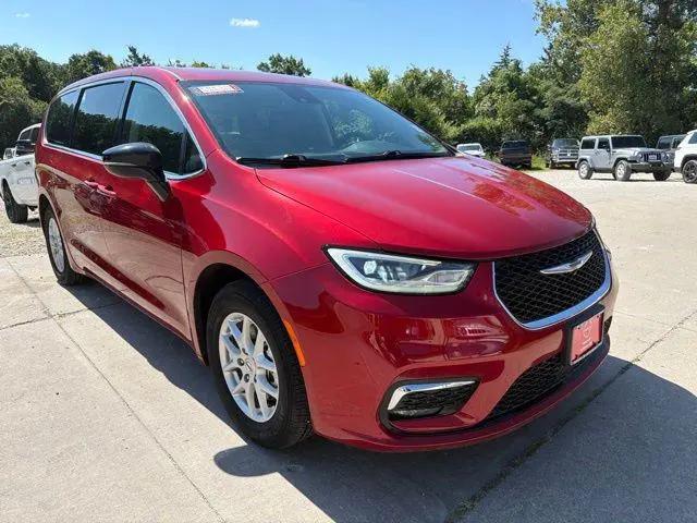 2024 Chrysler Pacifica Touring L for sale in Jefferson City, MO