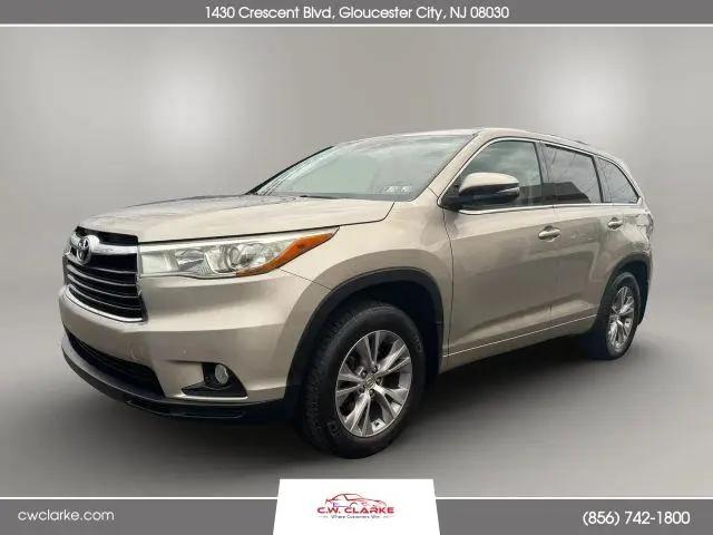 2015 Toyota Highlander LE Plus V6 for sale in Gloucester City, NJ