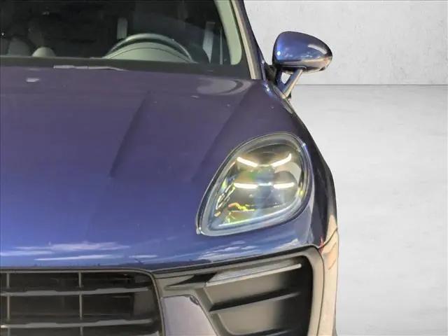 2023 Porsche Macan Macan