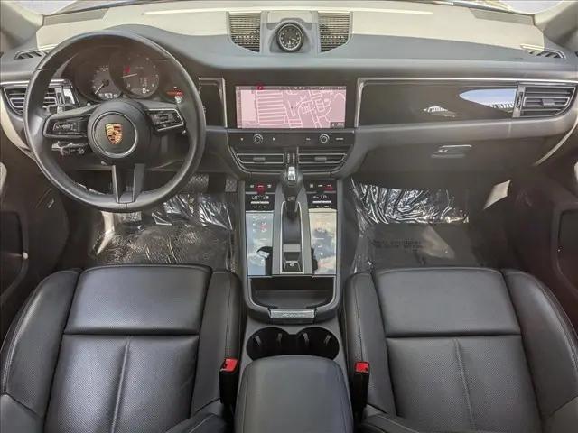 2023 Porsche Macan Macan