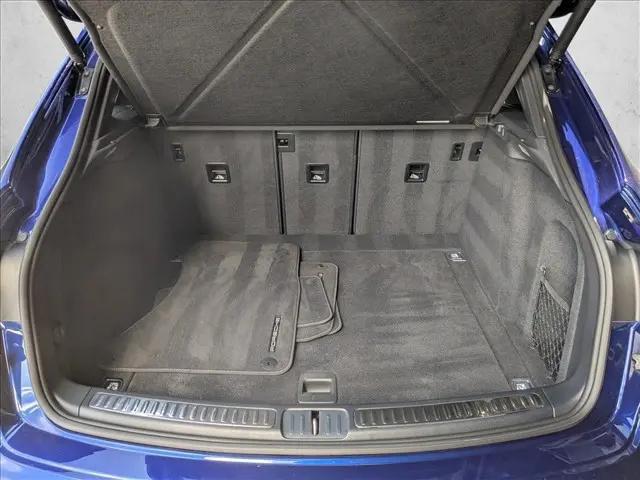 2023 Porsche Macan Macan