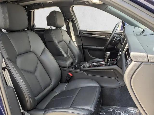 2023 Porsche Macan Macan