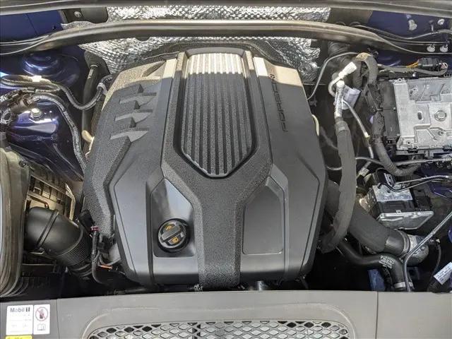2023 Porsche Macan Macan
