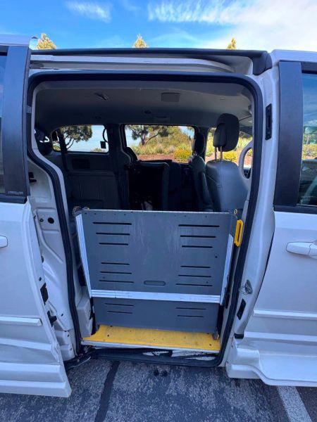 2010 Dodge Grand Caravan SE