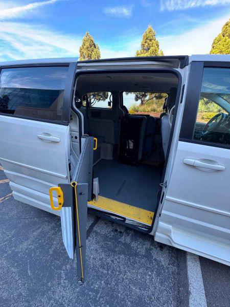 2010 Dodge Grand Caravan SE