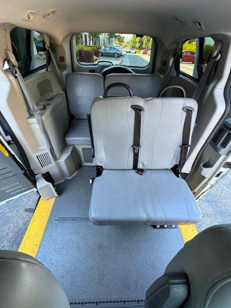 2010 Dodge Grand Caravan SE