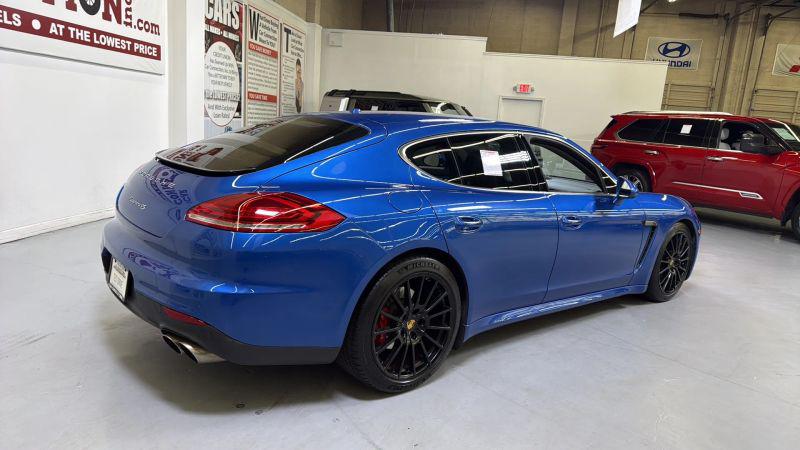 2016 Porsche Panamera 4S