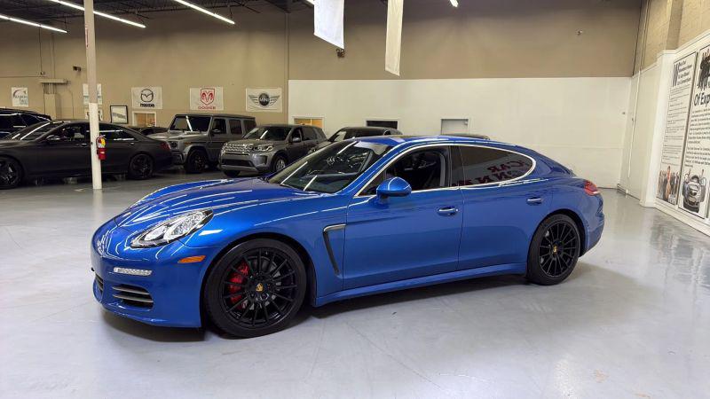 2016 Porsche Panamera 4S