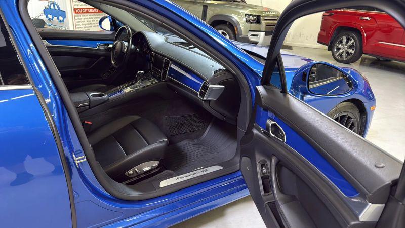 2016 Porsche Panamera 4S