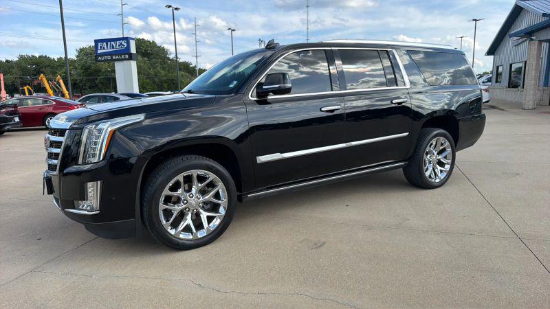2019 Cadillac Escalade ESV Premium Luxury for sale in Springfield, IL