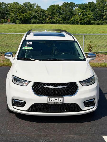2022 Chrysler Pacifica Limited