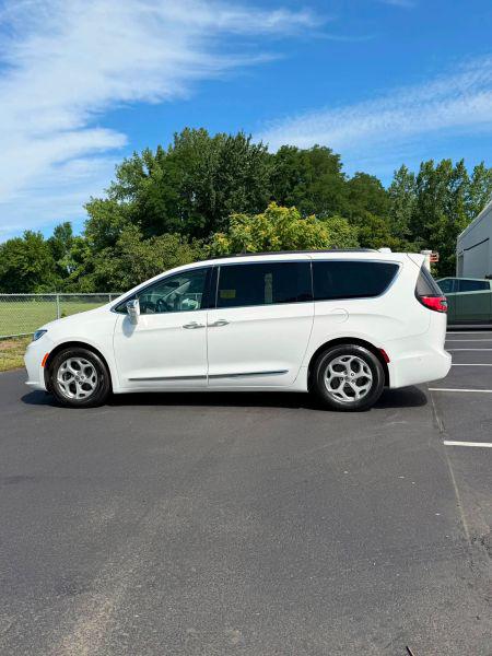 2022 Chrysler Pacifica Limited