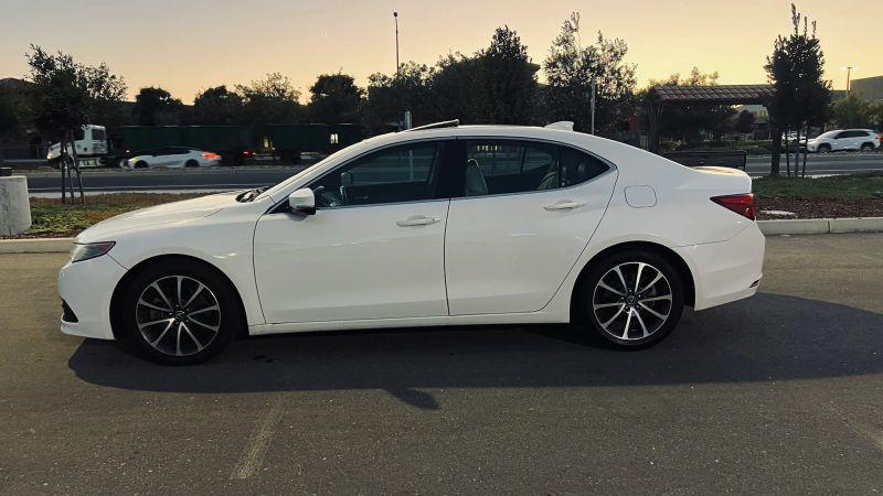 2017 Acura TLX w/Advance Package