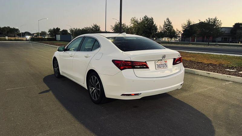 2017 Acura TLX w/Advance Package