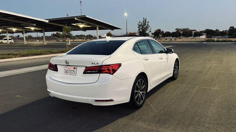 2017 Acura TLX w/Advance Package