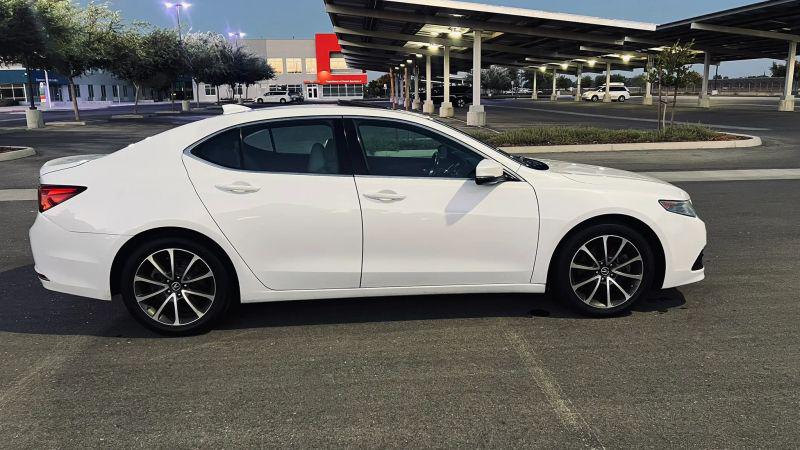 2017 Acura TLX w/Advance Package
