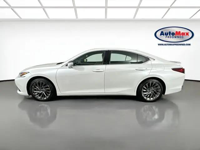 2025 Lexus ES 300h Luxury