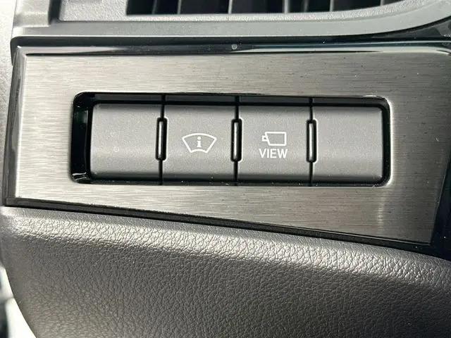 2025 Lexus ES 300h Luxury