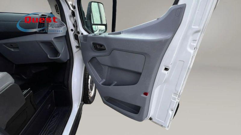 2019 Ford Transit w/60/40 Side Door w/RWB