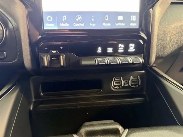 2024 Ram 1500 Big Horn Crew Cab 4x4 57 Box