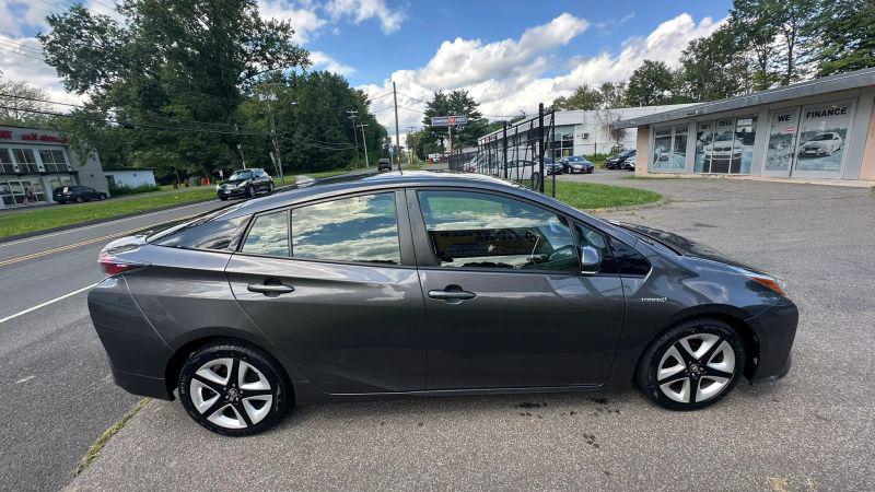 2017 Toyota Prius Three Touring