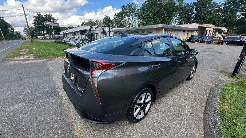 2017 Toyota Prius Three Touring
