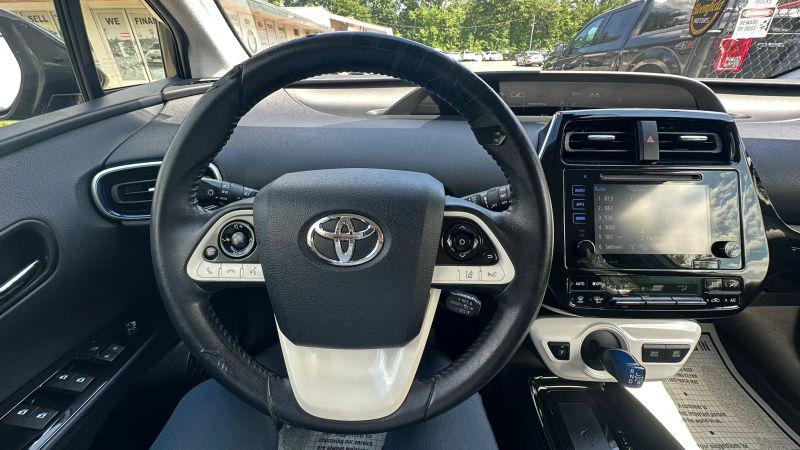2017 Toyota Prius Three Touring
