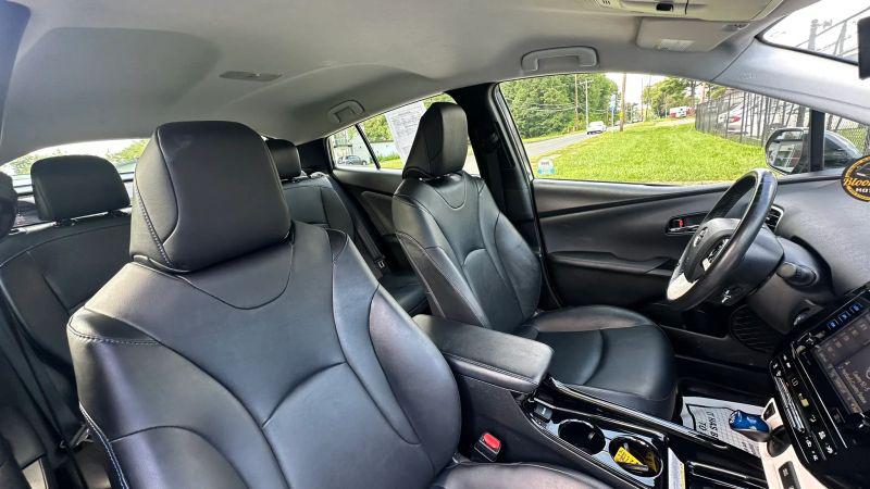2017 Toyota Prius Three Touring