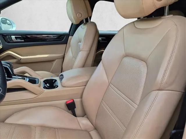 2023 Porsche Cayenne Cayenne