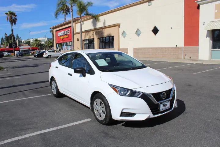 2022 Nissan Versa 1.6 S Xtronic CVT for sale in Long Beach, CA
