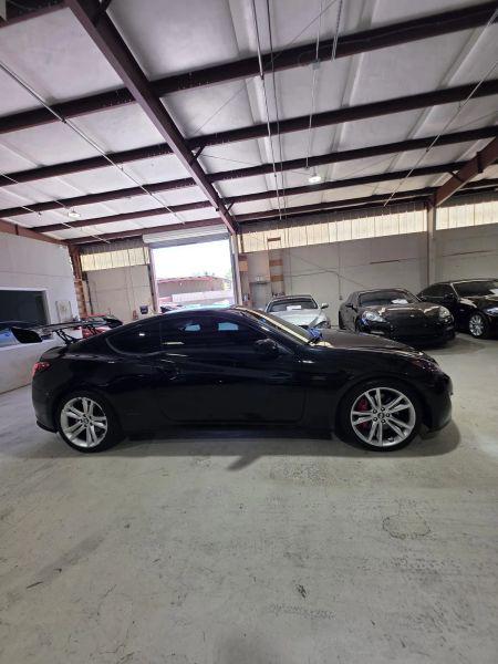 2012 Hyundai Genesis Coupe 3.8 R-Spec