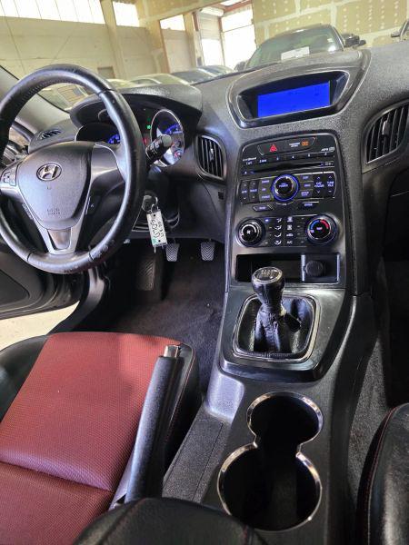 2012 Hyundai Genesis Coupe 3.8 R-Spec