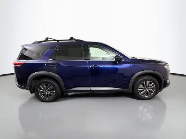2024 Nissan Pathfinder SV FWD