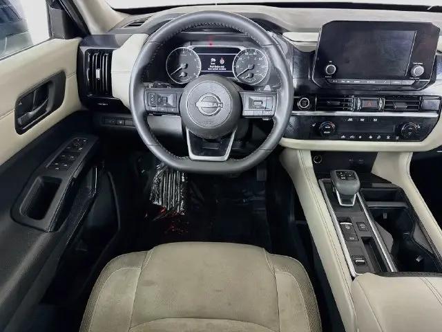 2024 Nissan Pathfinder SV FWD